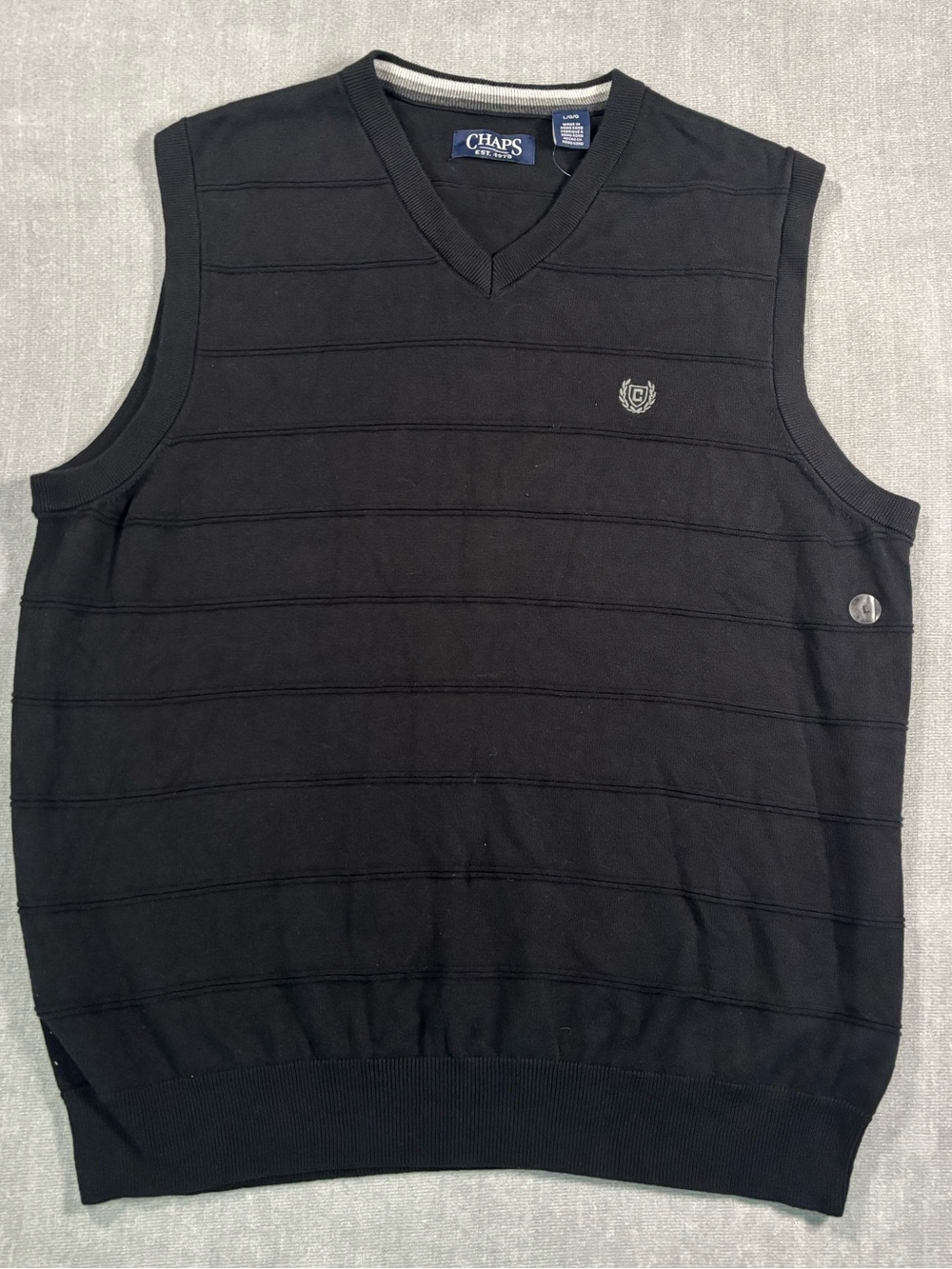 Chaps Black V-Neck Sleeveless Knit Vest